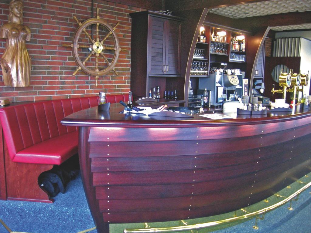 Hotel Admiral Scheer Laboe Exterior photo