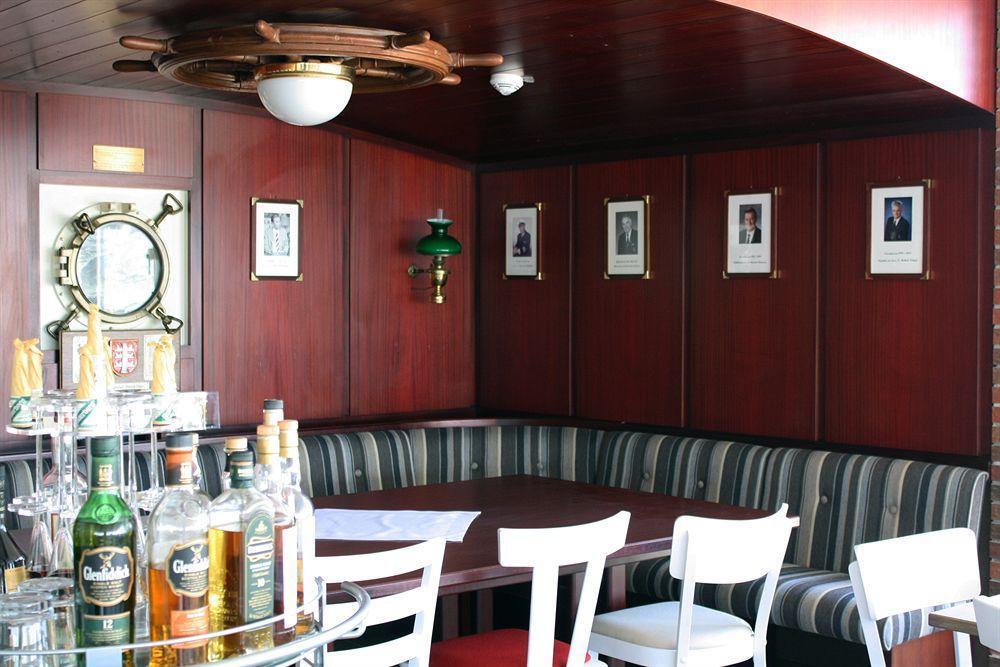 Hotel Admiral Scheer Laboe Exterior photo